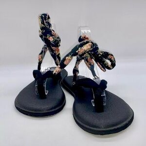 Sanuk Yoga Slinged Up Prints Black Floral Ankle Tie Thong Sandals Size 7